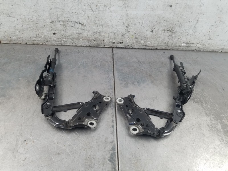 2022 BMW M5 F90 Hood Hinges / Struts #7725 C4