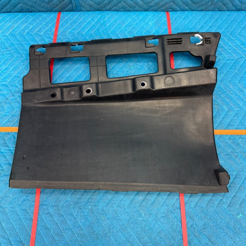 2011–2016 Hyundai Equus Rear Bumper Side Bracket Left OEM 866153N000