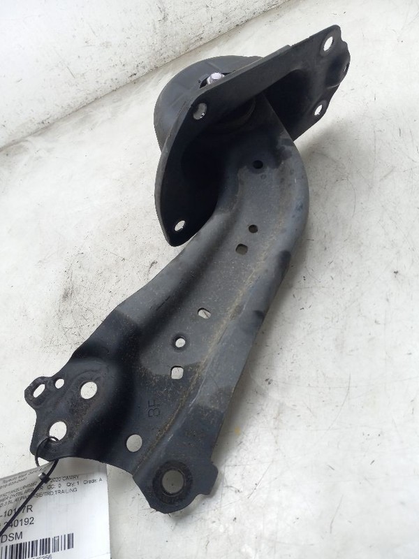 18-23 TOYOTA CAMRY XSE REAR PASSENGER RIGHT LOWER TRAILING CONTROL ARM
