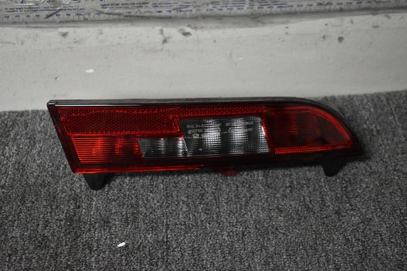BMW 1 SERIES RIGHT SIDE TAIL LIGHT FACTORY OEM