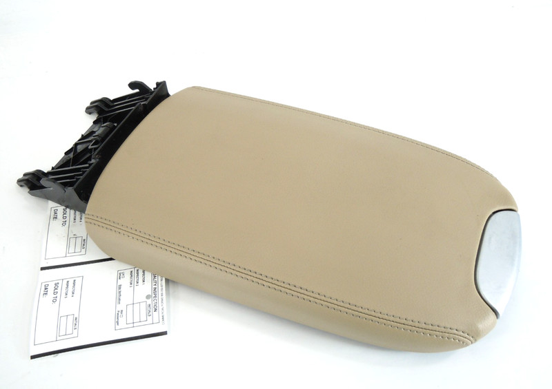 2010-2012 Mercedes-Benz GL350 Center Console Arm Rest Lid Cover OEM