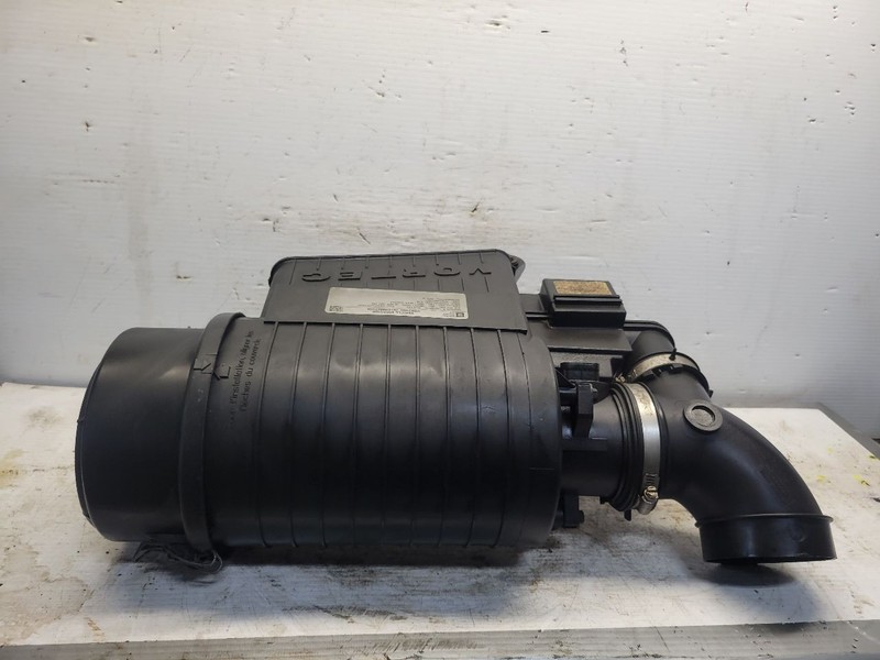 Air Cleaner 4.8L Fits 07-15 EXPRESS 2500 VAN 1655499