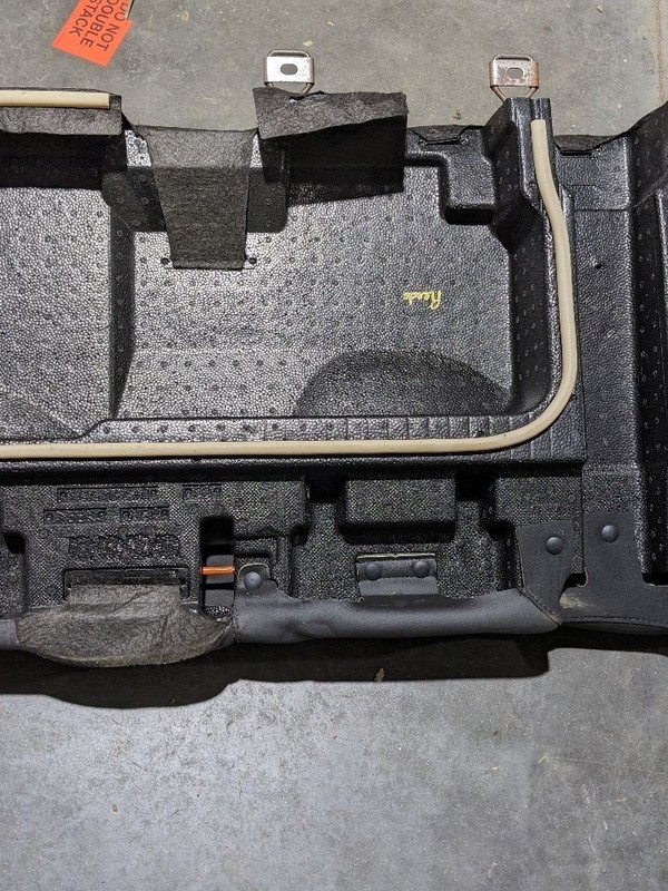 2019 2025 CHEVY SILVERADO GMC SIERRA REAR SEAT UPPER CUSHION BLK LEATHER DOUBLE