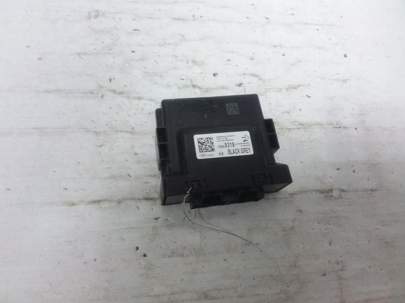 Network Gateway Control Module Engine Compartment Fits 17-19 ACADIA 13599318