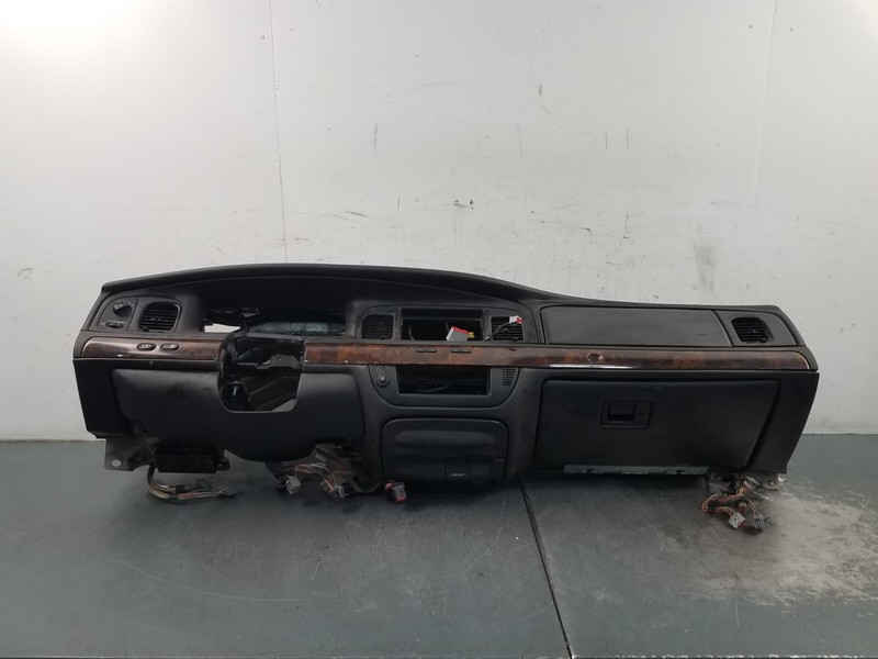 2006 Grand Marquis / Crown Vic Victoria Dash Panel #0843 M3