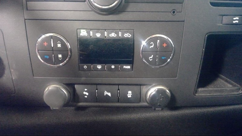 Temperature Control CJ2 Opt C49 Fits 12-14 SIERRA 2500 PICKUP 3460417
