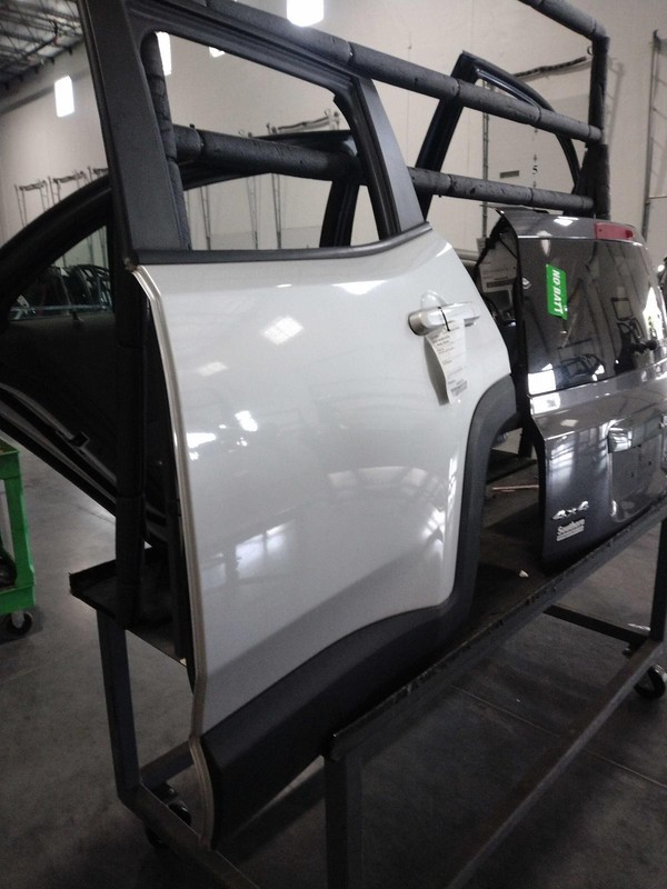 2020 Jeep Renegade Rear Left Door Silver Used OEM 295404 61K Miles
