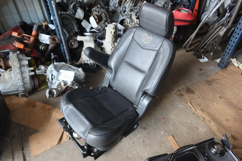 2007-2014 Cadillac Escalade OEM Left LH Black Leather Second Row Captain Chair