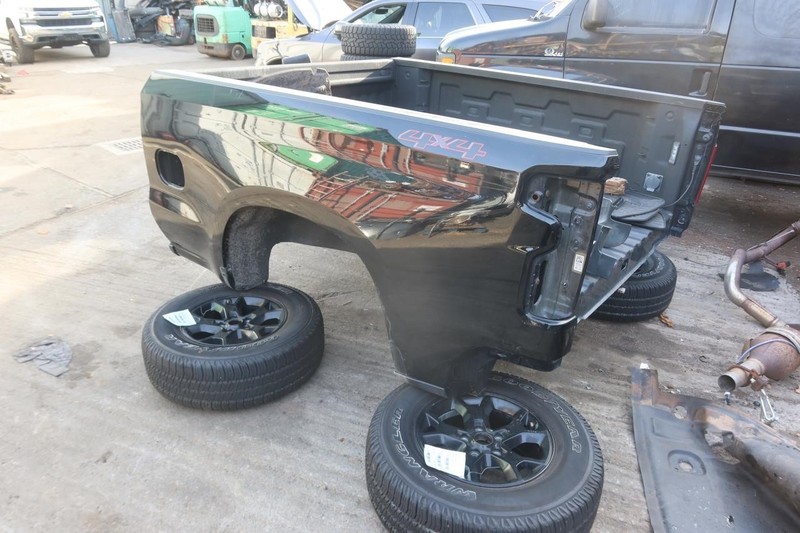 2019-2025 Chevy Silverado 1500 OEM 7' Pickup Bed Assembly 84540764