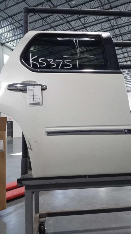 2009 Cadillac Escalade RH White Door 370438 Used OEM 156K Miles