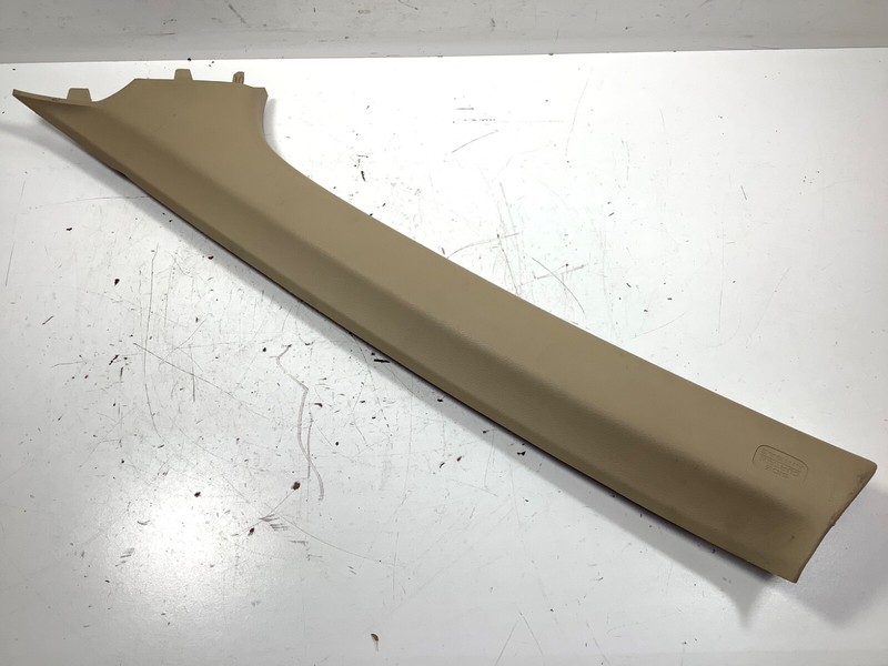 07-011 Honda CR-V Left Front Pillar Garnish Wing Trim 84151-SWA-A010-M1 OEM