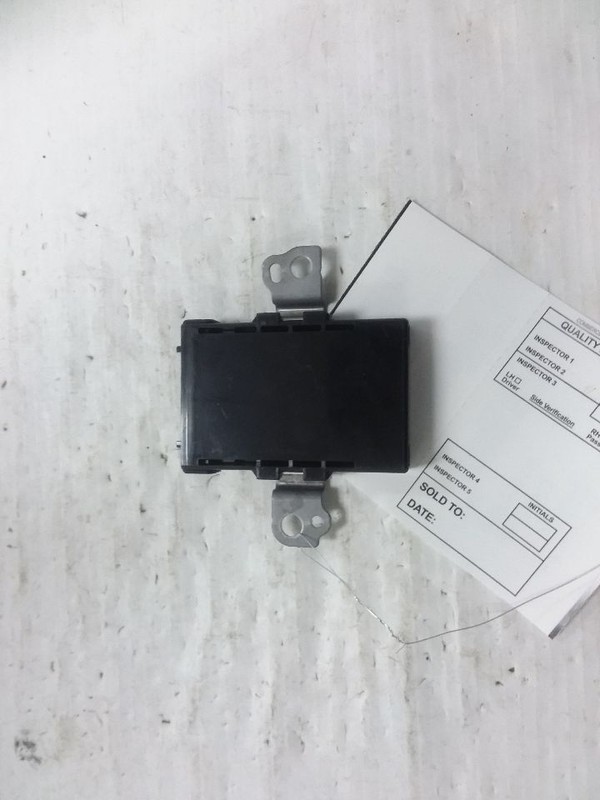Network Gateway Module Right Hand Dash Fits 16-19 LEXUS GS F 89100-30231