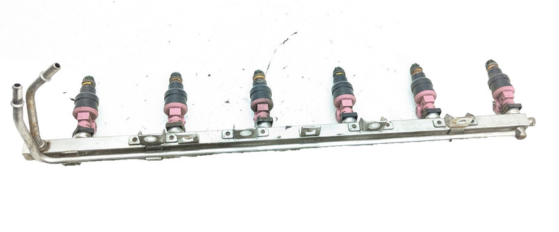 1999-2000 BMW M52TU 6-Cyl 2.5L 2.8L Engine Fuel Delivery Rail w Injectors