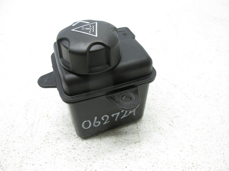 10-14 BMW E70 X5 M E71 X6 M INTERCOOLER COOLANT RESERVOIR BOTTLE TANK OEM 062724