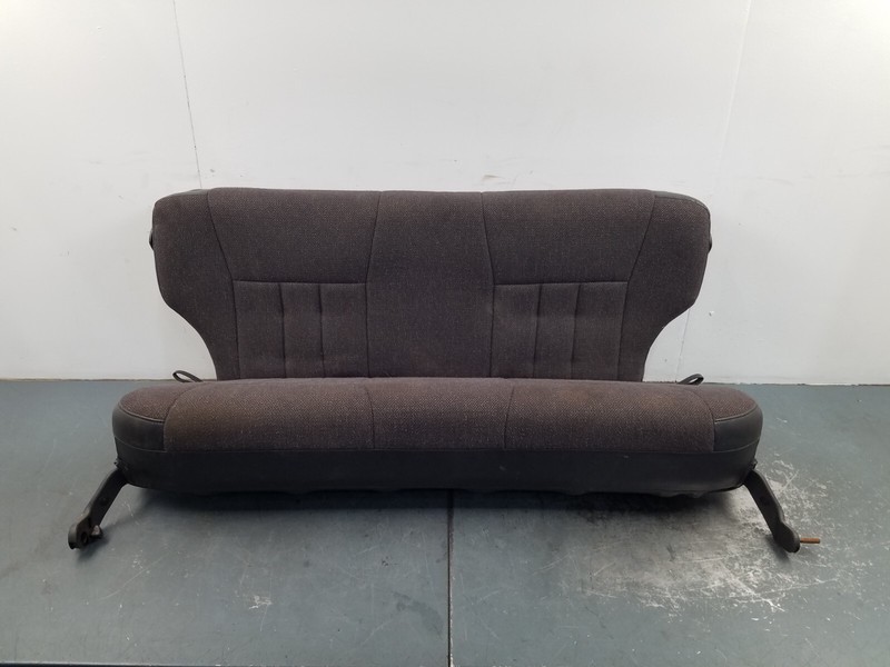 2000 Jeep Cherokee Classic XJ 4x4 4.0L Rear Bench Seat #8254 VV9