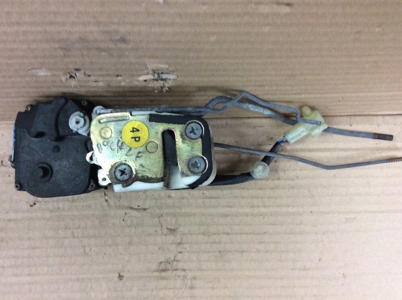 88 89 Civic 4DR Sedan LX Left Front Door Latch Power Lock Used OEM
