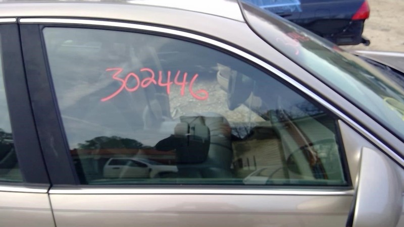 Passenger Right Front Door Glass Fits 00-05 LESABRE 736389
