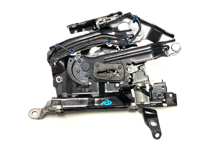2016-2019 MAZDA MIATA REAR LEFT HARD TOP HINGE LIFT MOTOR OEM #A0.19