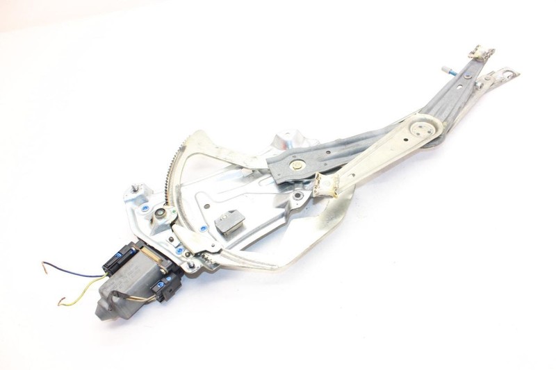 96-02 BMW Z3 Roadster Passenger Right Front Window Regulator and Motor