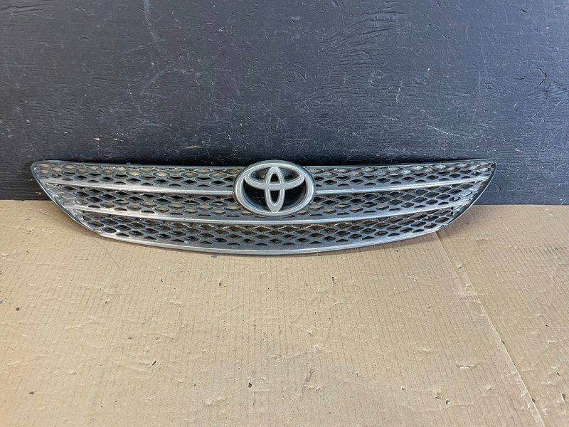 2002 2003 2004 Toyota Camry Front Upper Grill Grille OEM AE3649 DG