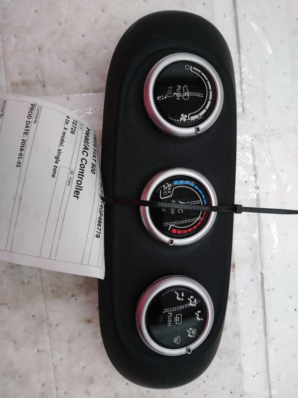 Fiat 500 2016 94K mi. Front Temperature Control 6AP79LXHAA 1657