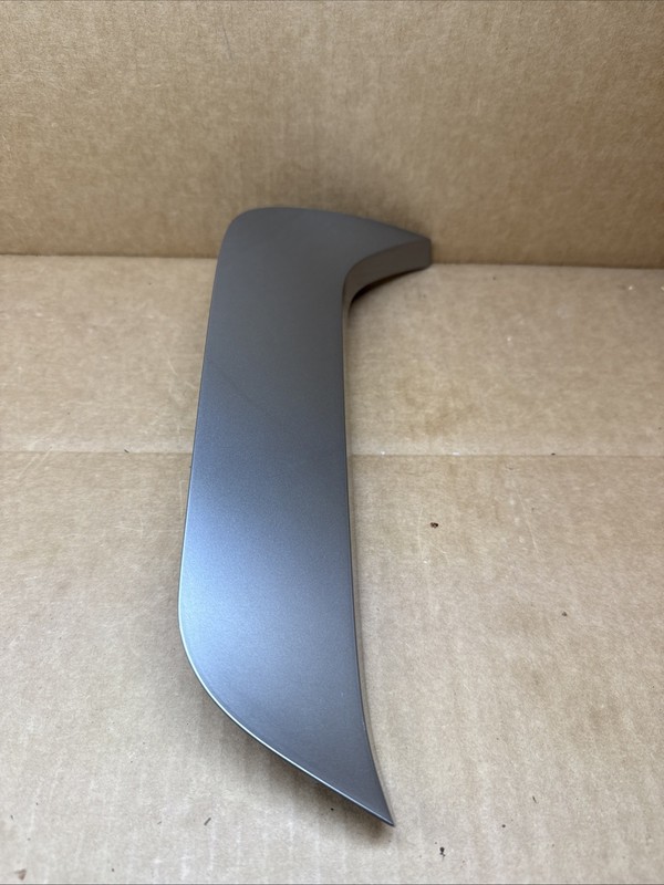 2020-2024 Hyundai Palisade Rear Right Hatch Taillight Garnish Trim 87394-S8000