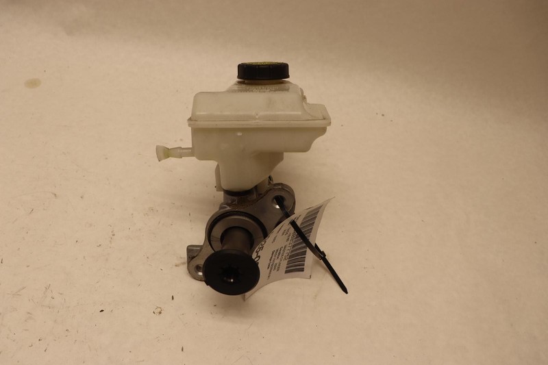 2022-2024 VOLKSWAGEN TAOS POWER BRAKE MASTER CYLINDER W/ TANK OEM
