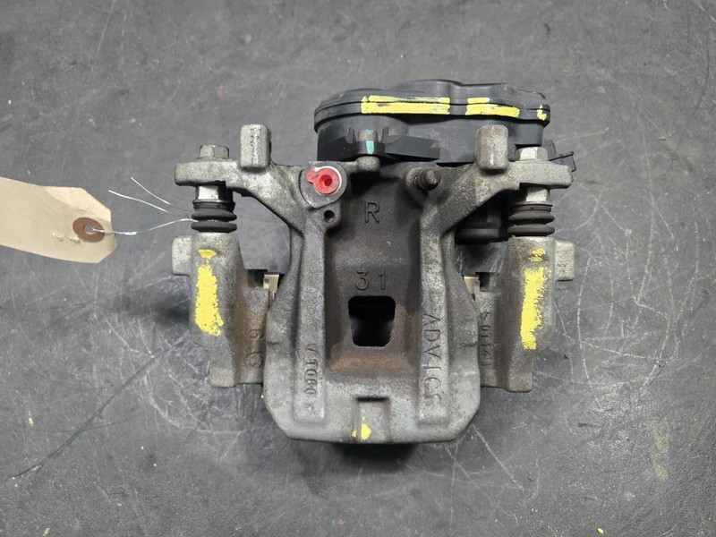 Rear Right Brake Caliper w/ Parking Brake Actuator 2021 Toyota RAV4 2019 - 2025