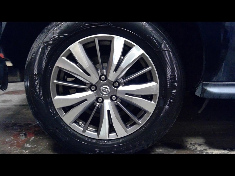 Rim Wheel 18x7-1/2 Alloy 15 Spoke Fits 17-20 PATHFINDER 1562069