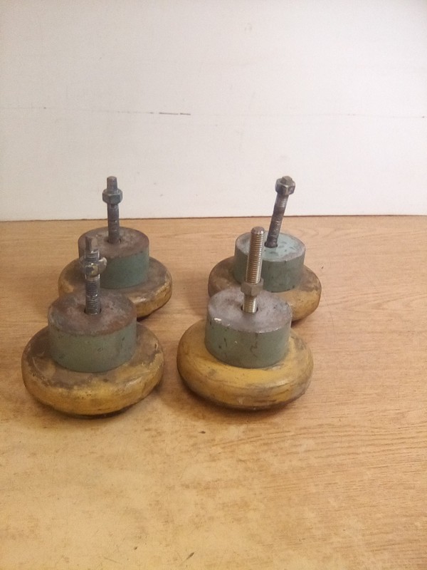 Lot Of 4 Anti Vibration Leveling Foot 5" Dia With Foot Pad Mount 1/2"