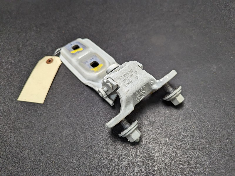 Rear Right Tailgate Hinge 2018 BMW X1 41007350830 2016 2017 2020 2021