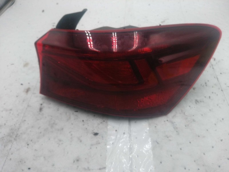 2019 KIA Forte Right Tail Light Assembly - White - Used, Scratches, 92k Miles