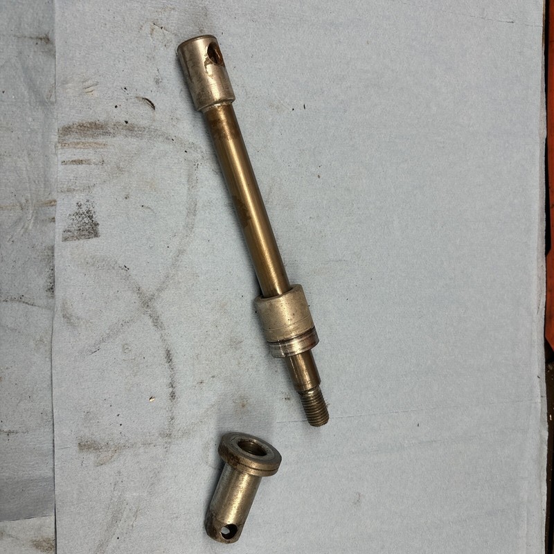 1973 Honda Cl350 Cl 350 Scrambler front wheel axle with spacer