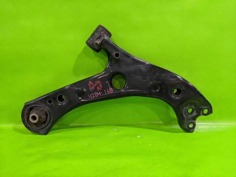 19-25 COROLLA HTBK PASSENGER RIGHT FRONT LOWER CONTROL ARM OEM 4284-168