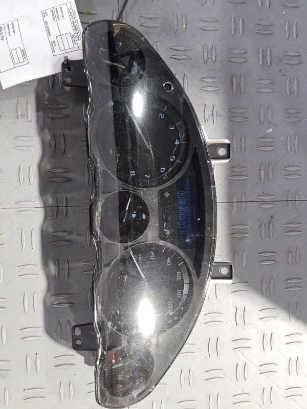 2014-2017 Buick Enclave Speedometer Instrument Cluster 3.6L MPH US Market