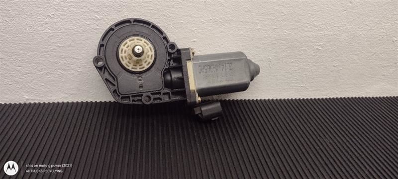 03-06 Ford Expedition Front Power Window Motor OEM 2L14-14A365-AC