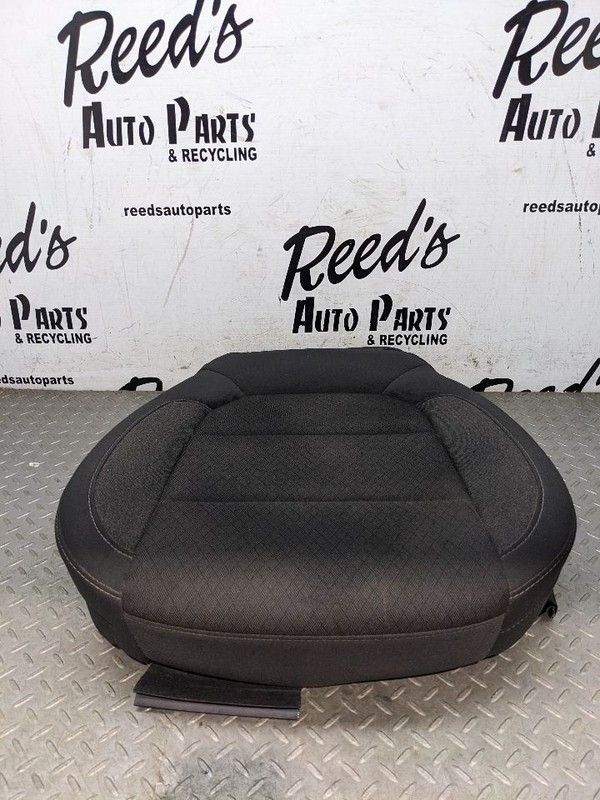2019 - 2021 CHEVROLET SILVERADO 1500 FRONT RIGHT SEAT LOWER CUSHION BOTT 1188556