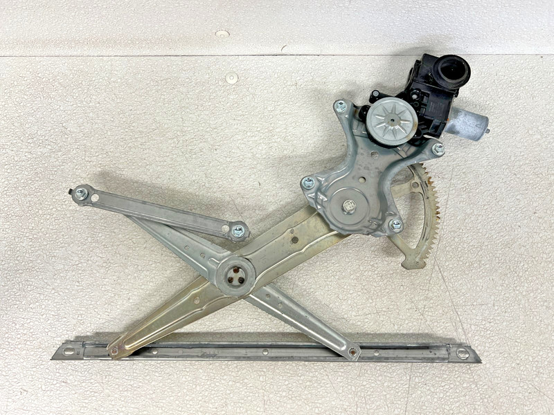 ⭐2015-2021 LEXUS NX200T FRONT RIGHT DOOR WINDOW REGULATOR W/MOTOR OEM LOT2637
