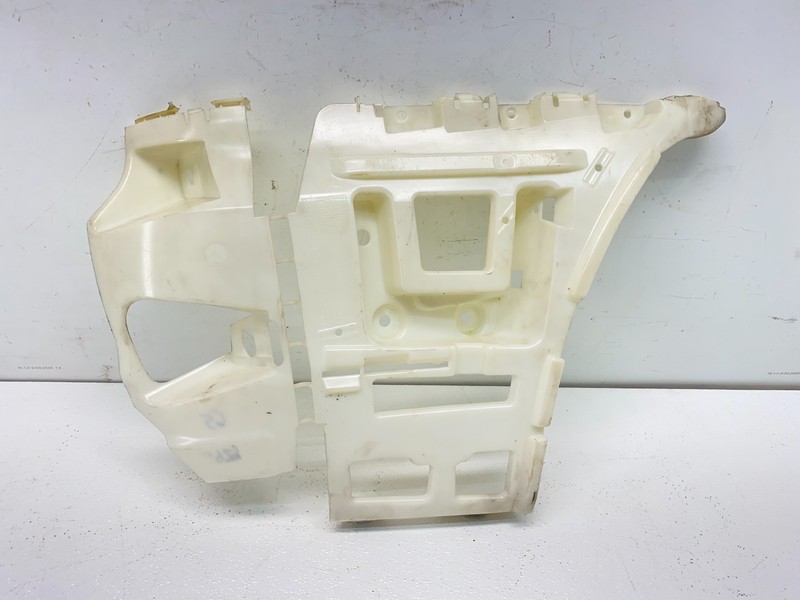 08-14 BMW E82 E88 128 135 M Sport Rear Right Side Bumper Mount Guide Support OEM