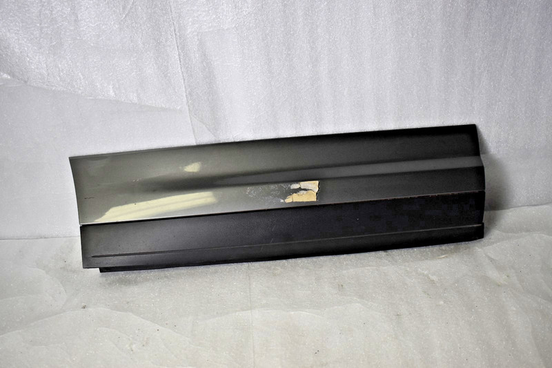 2011-2018 Porsche Cayenne Rear Right Exterior Door Molding Trim Gray Oem