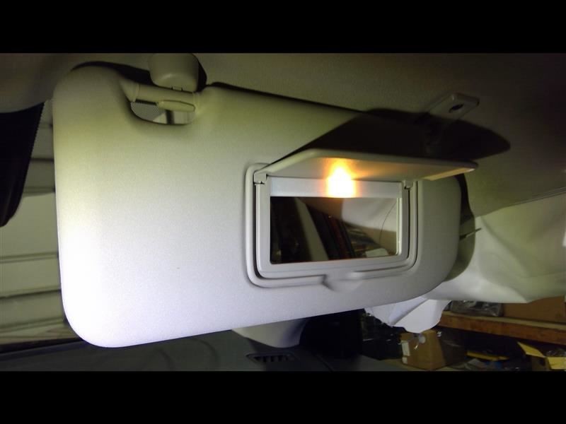 Passenger Sun Visor With Illumination Without Sunroof Fits 19-20 QASHQAI 1140402