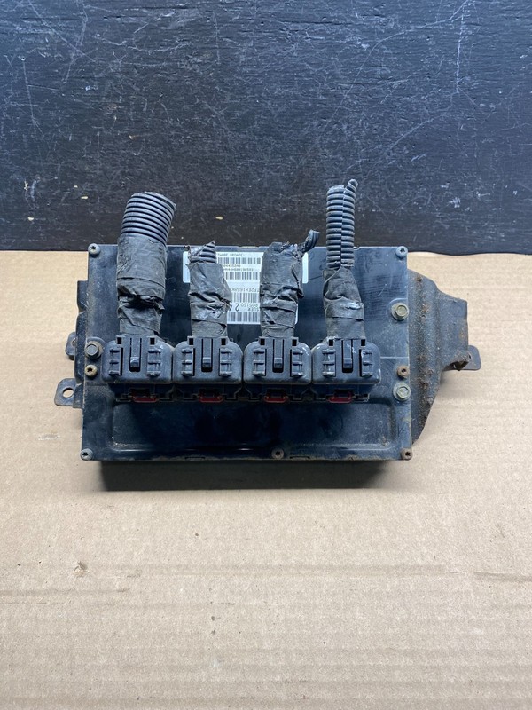 2008 Caravan Town & Country 3.3L Engine Control Unit ECU Module ae0042 DG