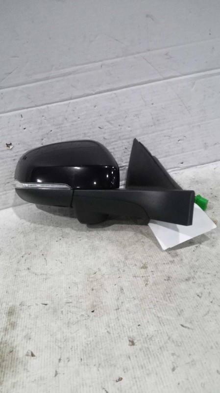 2015 Volvo 80 Series Right Door Mirror Assembly Black OEM 320250 - Used
