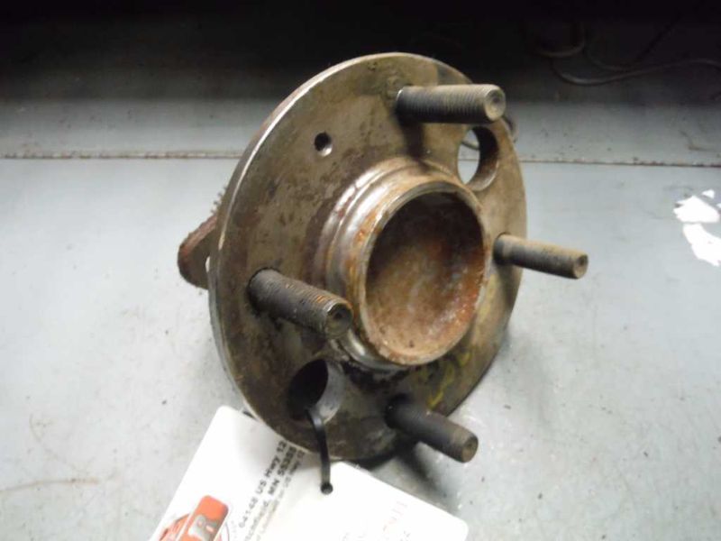 02 03 04 05 HYUNDAI XG350 L. REAR STUB AXLE 63324