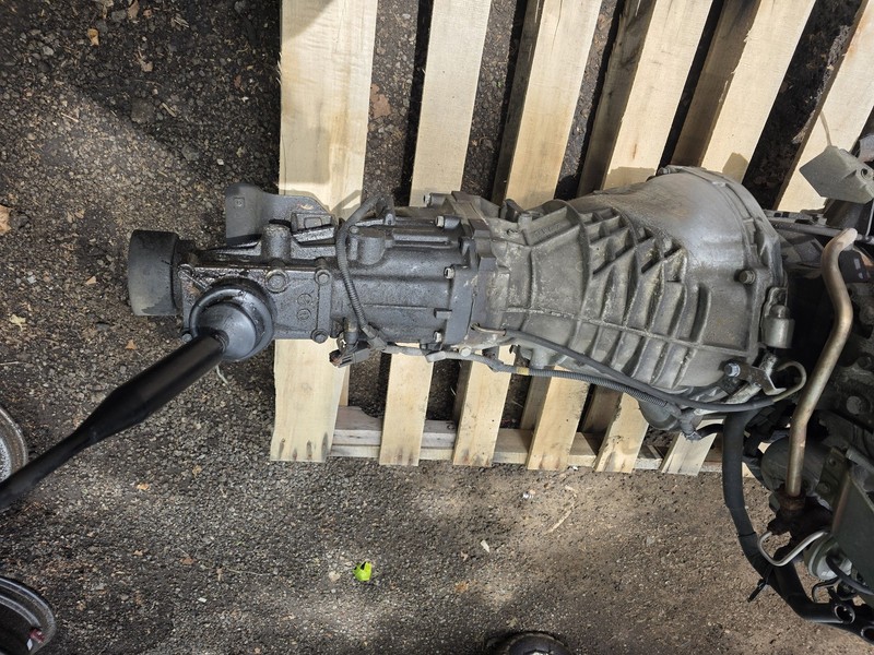 00 01 02 03 04 Nissan Xterra Frontier MTTransmission Oem 4 Cylinder (4x2)