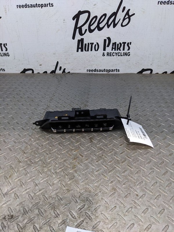 14-18 GMC SIERRA 2500 DASH PEDAL ADJUST & TRACTION CONTROL SWITCH1162730