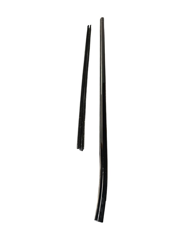 GM OEM 18-23 Equinox Front Door Glass Hardware-Run Channel Felt Belt