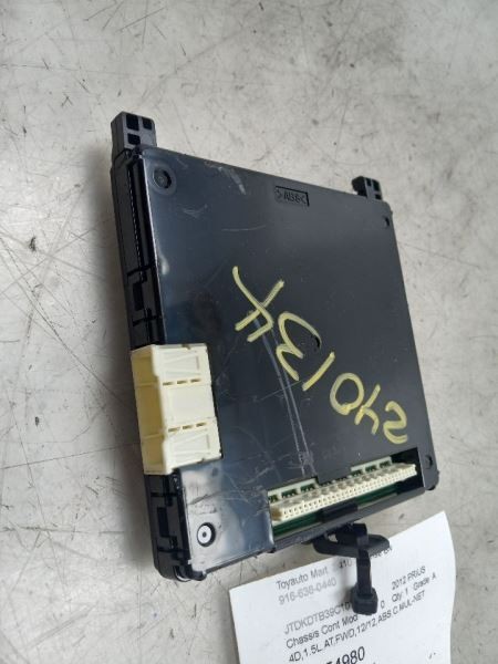 Chassis ECM Multiplex Network Left Hand Dash Prius C Fits 12-14 PRIUS