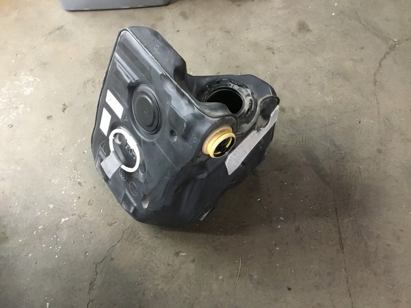 Chevrolet Corvette Z51 2015 Rear Right Pass Gas Fuel Tank Reservoir 14-19 :A