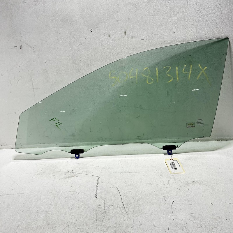 2018 - 2024 TOYOTA CAMRY FRONT LEFT DRIVER SIDE DOOR MOVABLE WINDOW GLASS OEM